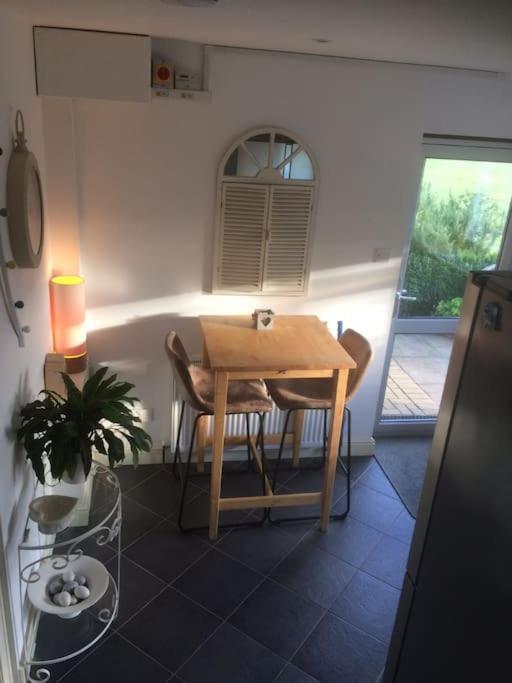 Cotswold Edge Guest Suite With Broadway Hill View Badsey Bagian luar foto