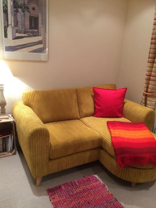 Cotswold Edge Guest Suite With Broadway Hill View Badsey Bagian luar foto